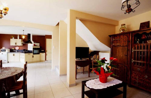 Saint-Nizier-de-Fornas Cottage | Charming stone cottage with large grounds - Sleeps 6