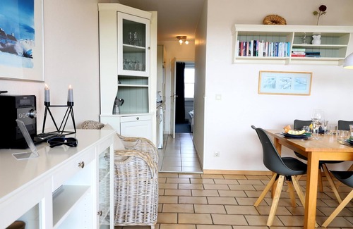 Sylt Apartment | Charming ground floor apartment in Wenningstedt - close to the beach with south-facing terrace & beach chair