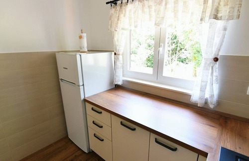 Obrs House | Charming Holiday Home with Terrace and Garden - One Bedroom Holiday Home