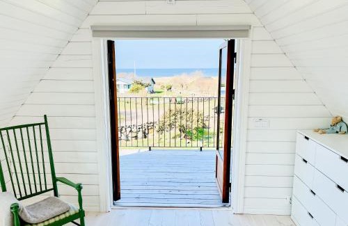 Glommen House | Charming House by the Sea with Beautiful Garden