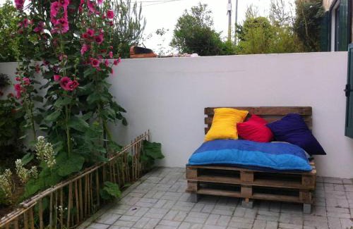 Serra da Pescaria House | Charming House in Nazaré with Fireplace