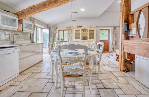 Razac-d'Eymet Villa | Charming House with Heated Pool, Jacuzzi and Spectacular Views