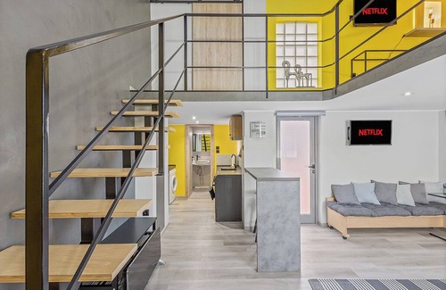 Spata-Artemida Apartment | Charming loft-style apartment just 60 m from Artemida’s long sandy beach!