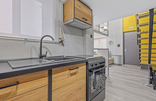 Spata-Artemida Apartment | Charming loft-style apartment just 60 m from Artemida’s long sandy beach!