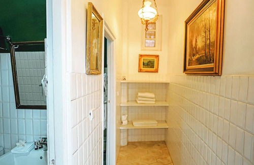Bab Doukkala House | Charming Medina Riad 8 rooms with pool Near Jardin Majorelle- Riad INN Medina