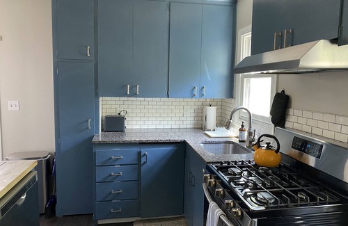 Aksarben - Elmwood Park House | Charming midtown dog friendly house, minutes from CWS, Downtown, Zoo and more!