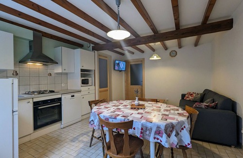 La Bresse Cottage | Charming Mountain Cottage with Ski Access, WiFi, and Family Amenities in La Bresse