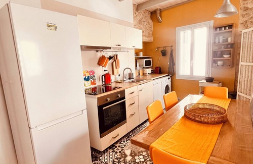 Quartier Administrations Apartment | Charming One-Bedroom Apartment Steps from the Arena – Heart of Nîmes