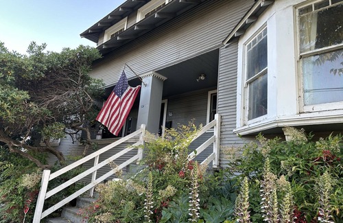 Horace Mann House | Charming one bedroom unit with WiFi and AC in pleasant San Jose