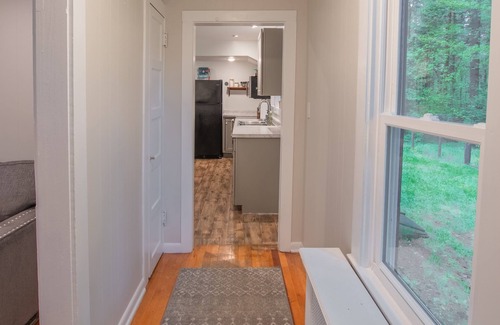 Ray Brook Cabin | Charming pet friendly 2-bedroom cabin in Raybrook