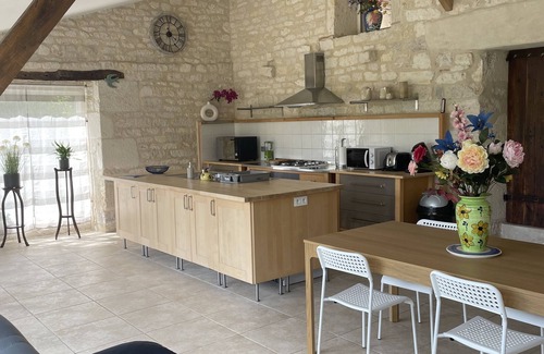 Flaugnac House | Charming Quercy country gîte for 6 people