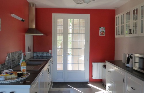 Oriolles Cottage | Charming Renovated House with Private Heated Pool and Expansive Garden Near Bordeaux