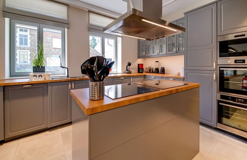 Bourseigne-Vieille House | Charming Rural Retreat