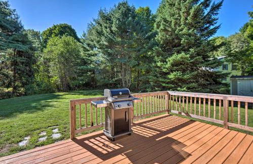 Saco House | Charming Saco Home with Deck, 5 Mi to Beach!