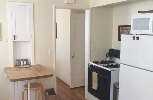 Oak Park Cottage | Charming Santa Barbara Cottage