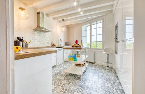 Allemans House | Charming Stone House with Pool and Enclosed Garden :nA Haven of Comfort and Serenity