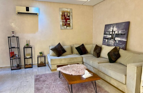 Bourgogne Apartment | Charming studio in bourgone near Marina & Hassan 2 View, Casablanca with AC