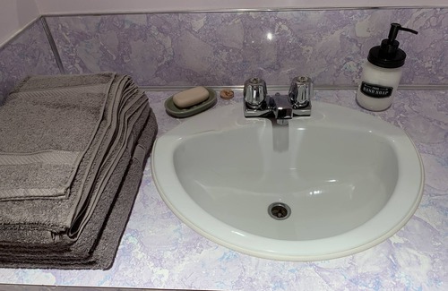 Boston Bar Other | Charming Suite on a Mountainside Farm