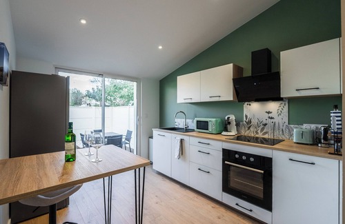 Floirac House | Charming T2 w/spa 🛁 & terrace Bordeaux