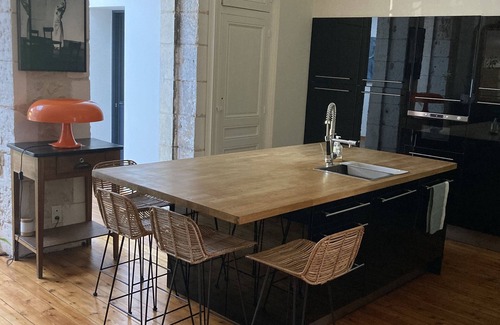 Perigueux House | Charming town house with pool and garden