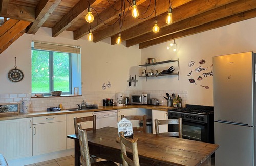 Ploerdut House | Charming typical house in a green setting Heated indoor swimming pool