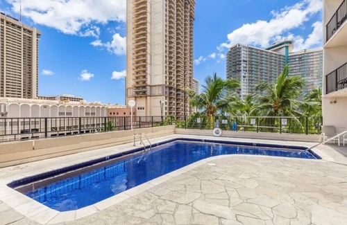Waikiki Hotel | Charming unit with Moutain Views in Waikiki