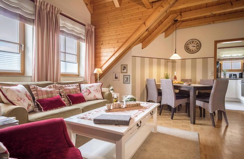 Neufrach Apartment | Charming Vacation Apartment 5 on "Trostelhof" with Balcony