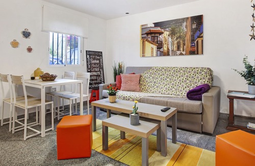 Las Arenas House | Charming Vacation Home “Finca Mirielle” near the Sea with Sea View, Wi-Fi & Terrace