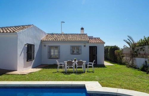 Urbanizacion Marbessa Villa | Charming Villa on the seafront