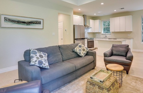 Seven Coves House | Charming Willis Hideaway < 1 Mi to Lake Conroe!