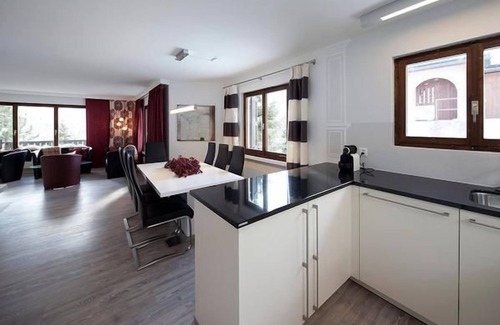 Engadin Scoul House | Chasa Diala, sunny and most beautiful view