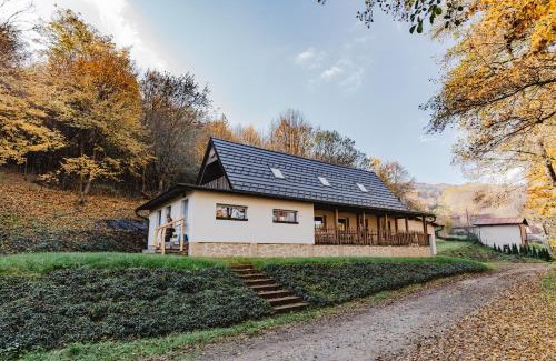 Horne Hamre House | Chata Pekný les