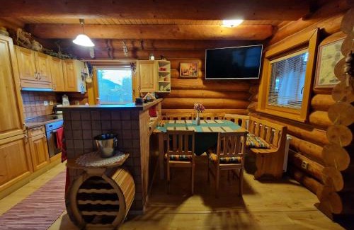 Nitrianske Rudno Ski Chalet | Chata Zemra