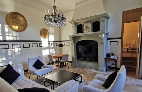 Rochegude Hotel | Chateau De Rochegude