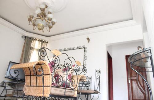 Douala Apartment | ChateauBlanc