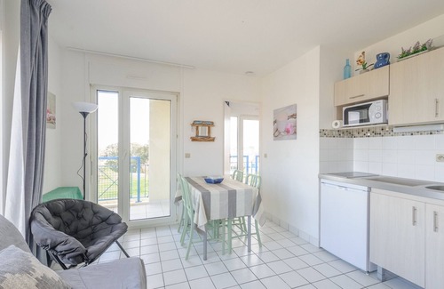 Quartier du Casino Apartment | Châtelaillon-Plage: Sea view apartment for 2 with pool