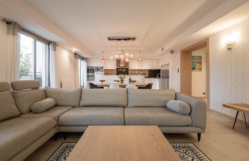 Jean-Medecin Apartment | Chauvain Résidence