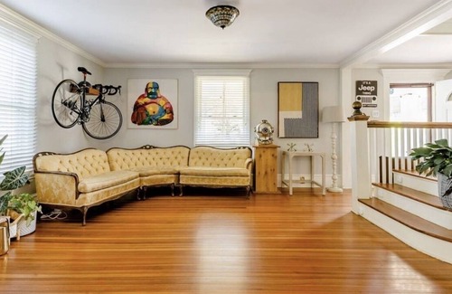 Greensboro House | Cheerful 3 Bedroom Home Downtown