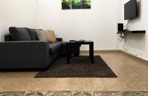 Egkomi Apartment | Cheerful Apartment in Nicosia