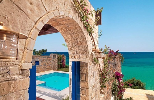 Neromilos Villa | Chef included by Fantasia Villas: Deluxe Spa Villa