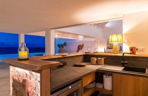 Mont Jean Villa | Chef included by Fantasia Villas: Villa Poppy