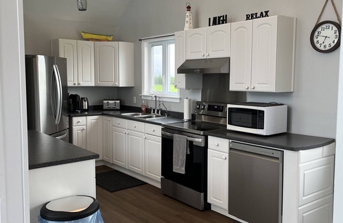 Chelton Cottage | Chelton Oceanfront Cottage
