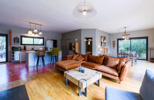 Labastide-de-Virac House | Chemin de Ronze - Maison au calme avec piscine