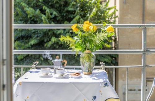 Como Apartment | Cherry Tree House Cozy apartment in the heart of Como