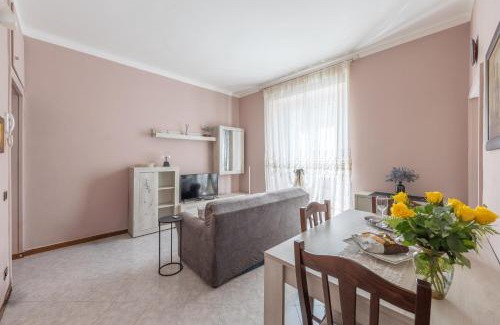 Como Apartment | Cherry Tree House Cozy apartment in the heart of Como