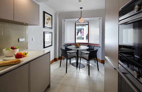 Brompton & Hans Town Apartment | Cheval Knightsbridge