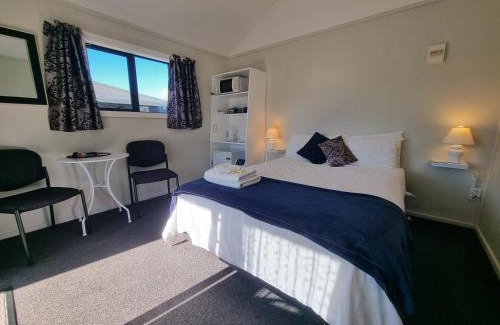 Cheviot Hotel | Cheviot Motels, Cabins and Camp