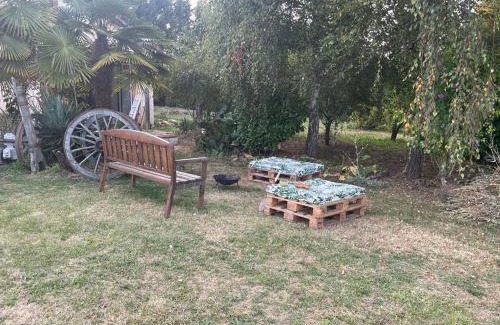 Laguian-Mazous House | Chez Isa et Geo