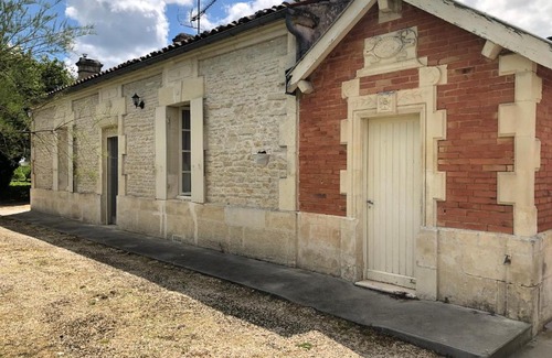 Mesnac House | Chez Lysette