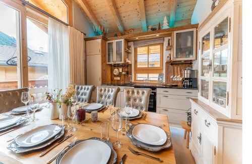 Schonbach House | Chic holiday home close to the Wildkogelbahn
